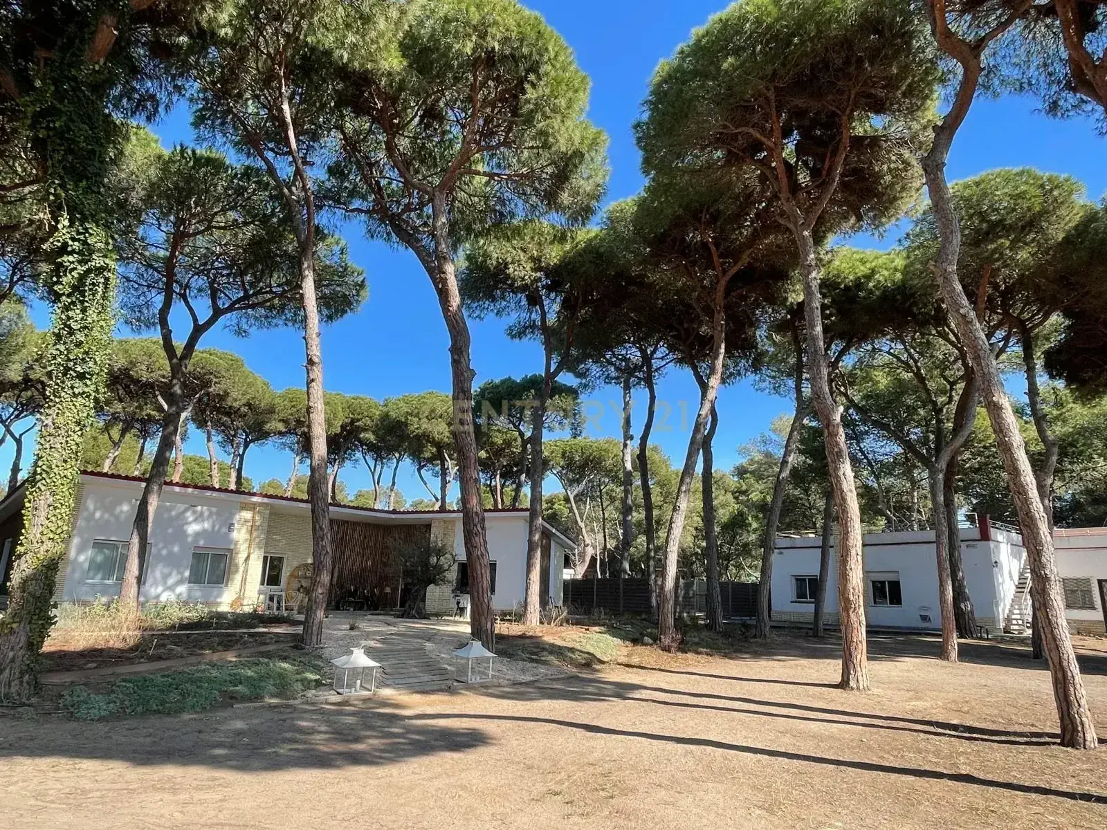 Luxury House / Villa for Sale in Gavà — 589 m²