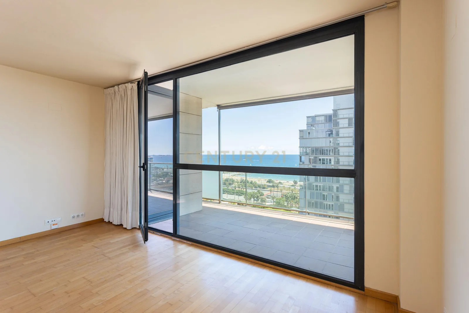 Luxury Apartment for Sale in Barcelona — 171 m², 4 beds