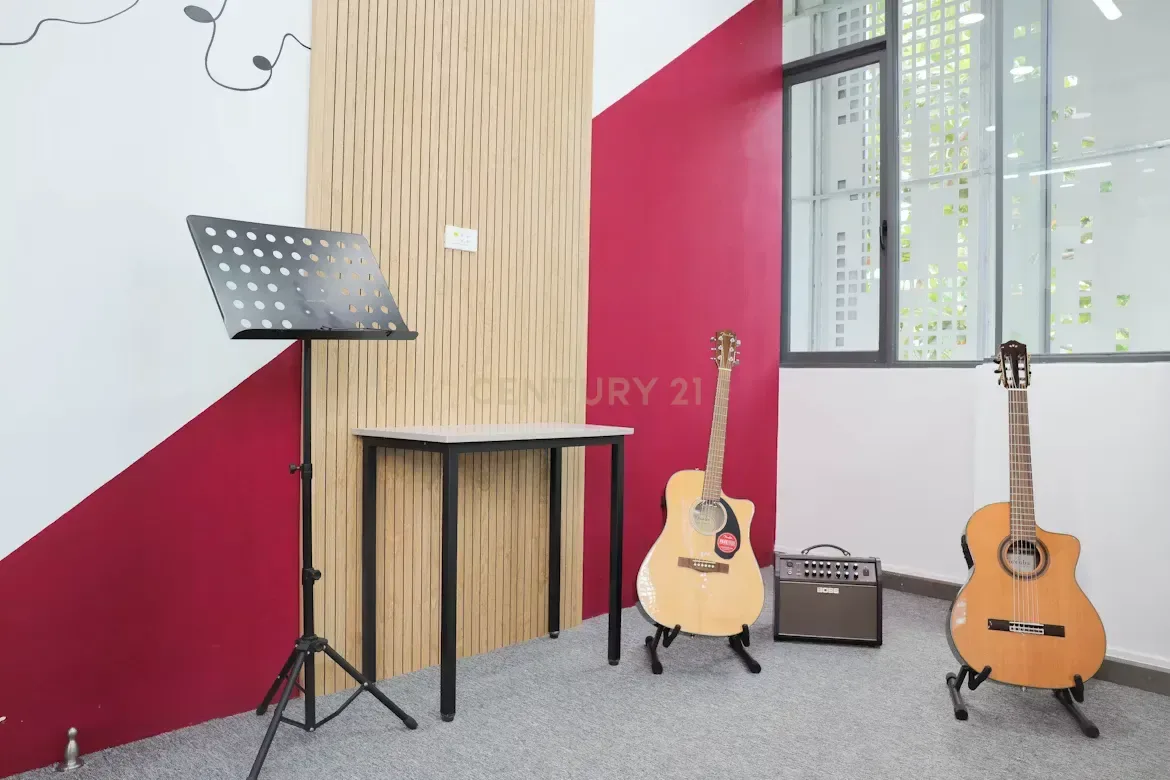 Luxury Commercial premises for Sale in Zona Alta — 72 m²